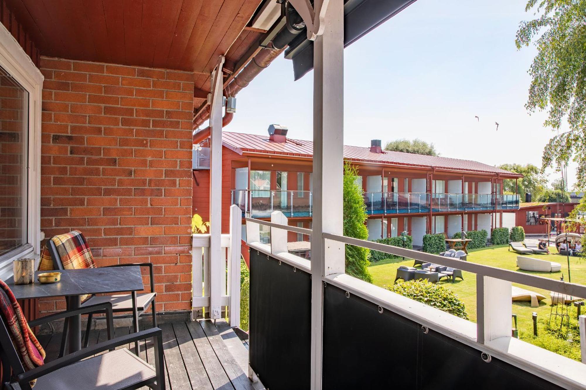 Bomans Hotell I Троса Екстериор снимка