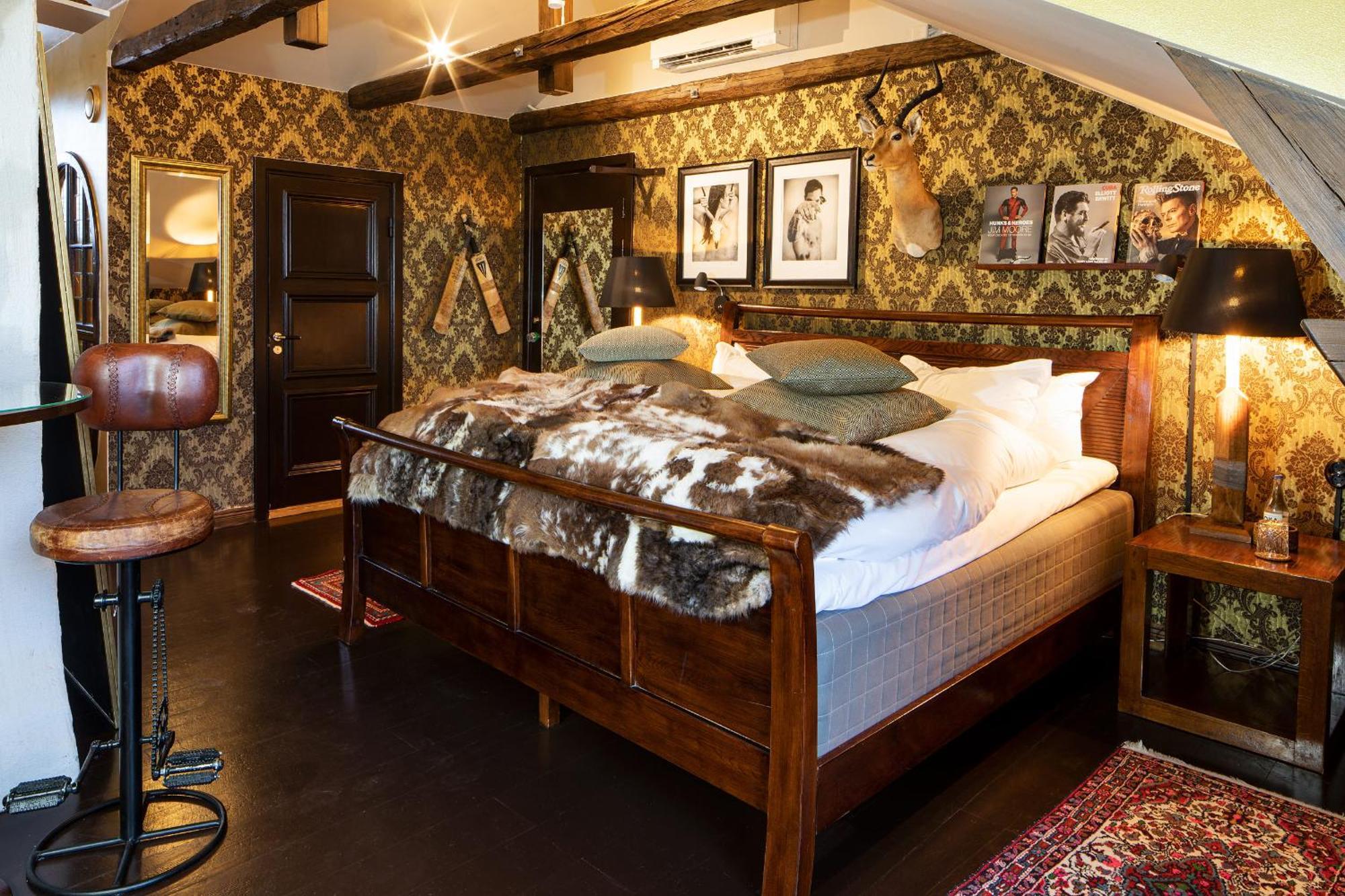 Bomans Hotell I Троса Екстериор снимка