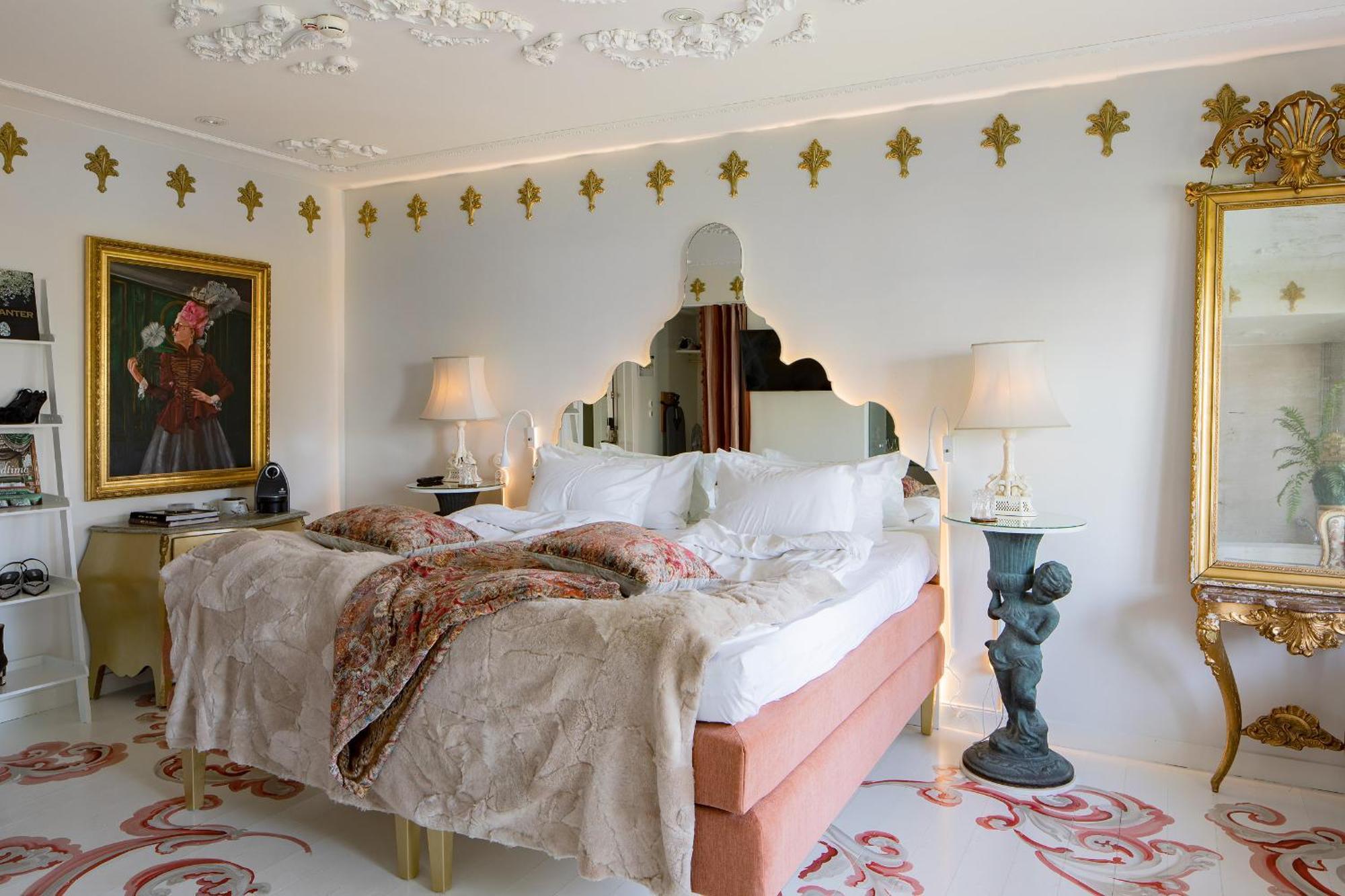 Bomans Hotell I Троса Екстериор снимка