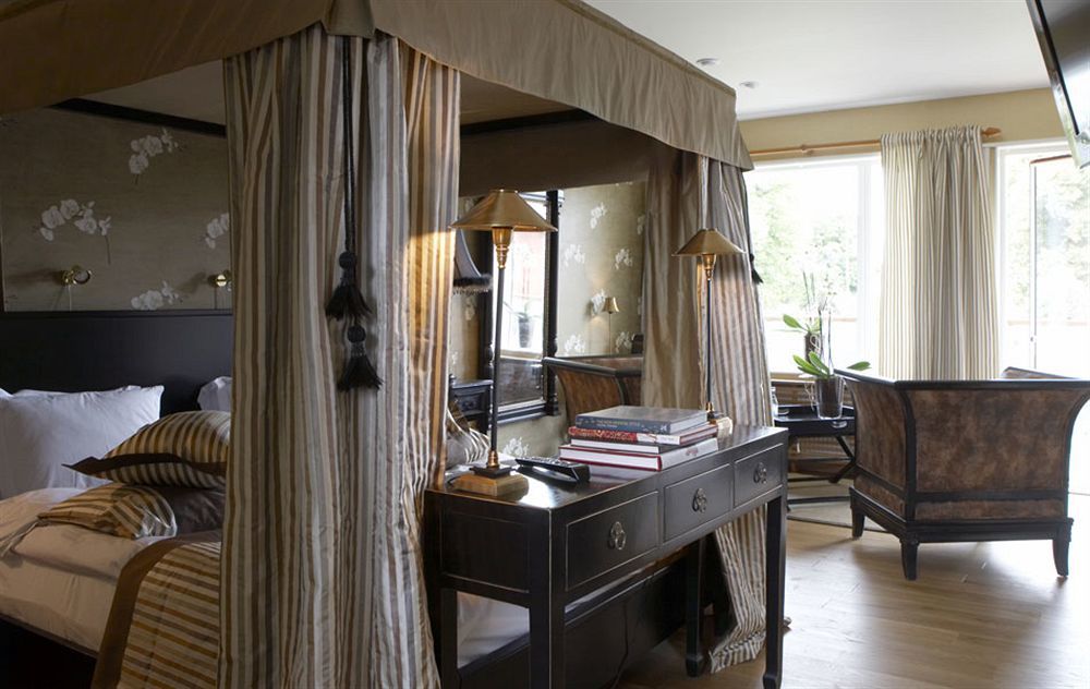 Bomans Hotell I Троса Екстериор снимка
