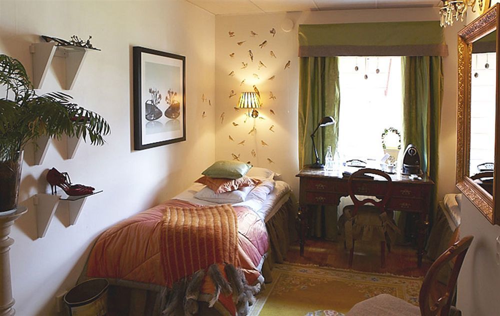 Bomans Hotell I Троса Екстериор снимка